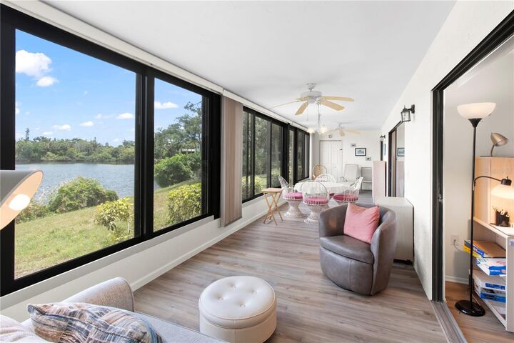 Property Photo: 220 Lakewood Drive 220 FL 34210
