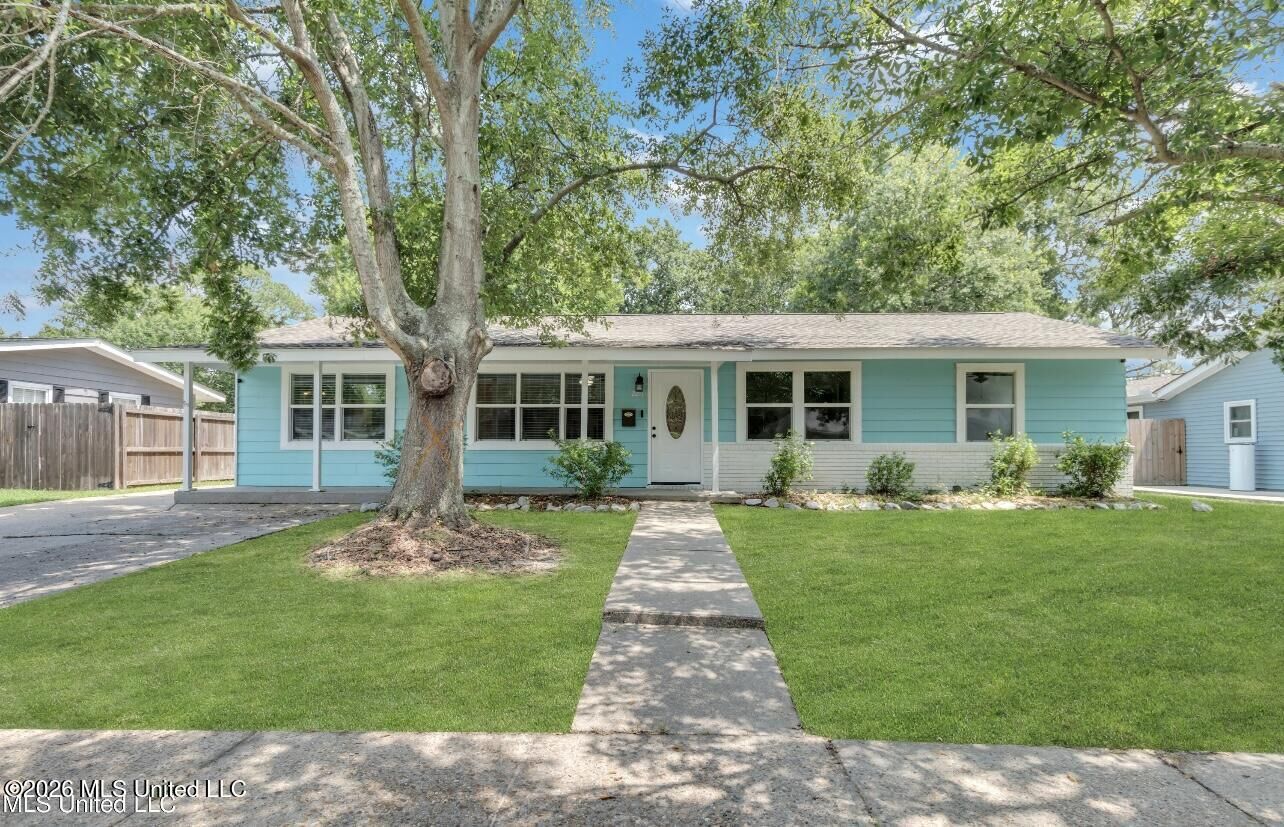 Property Photo:  2211 Tucker Avenue  MS 39567 