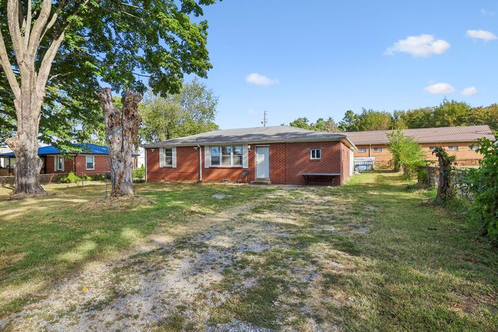 Property Photo:  103 Kings Rd  TN 37167 