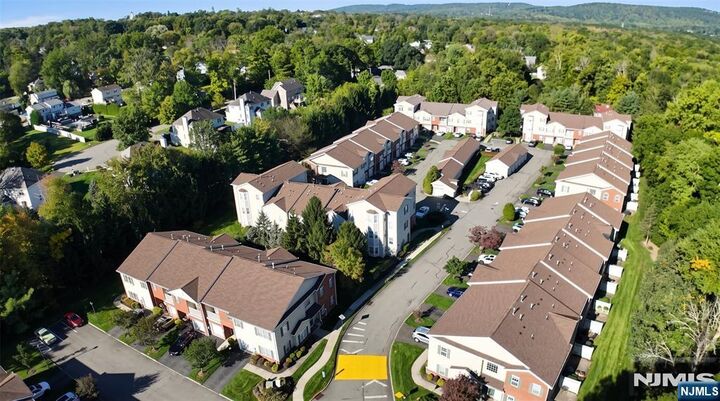 Property Photo:  18 Windsor Drive  NJ 07035 
