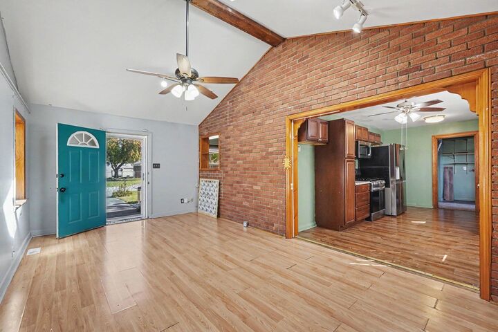 Property Photo:  6125 Corinth Way  KY 40219 