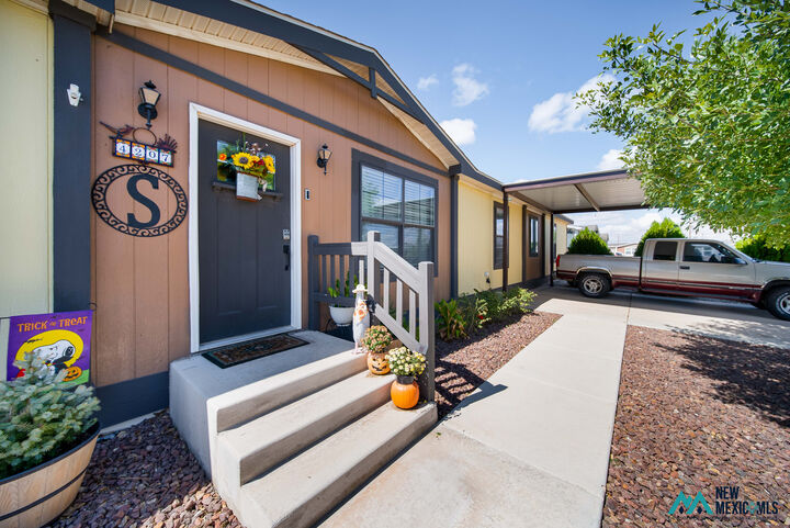 Property Photo:  4207 Magnolia St  NM 88220 
