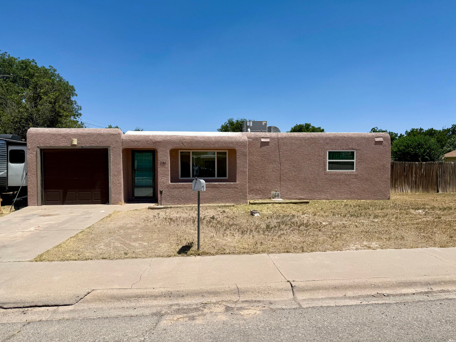 Property Photo:  1107 S 11th St  NM 88210 