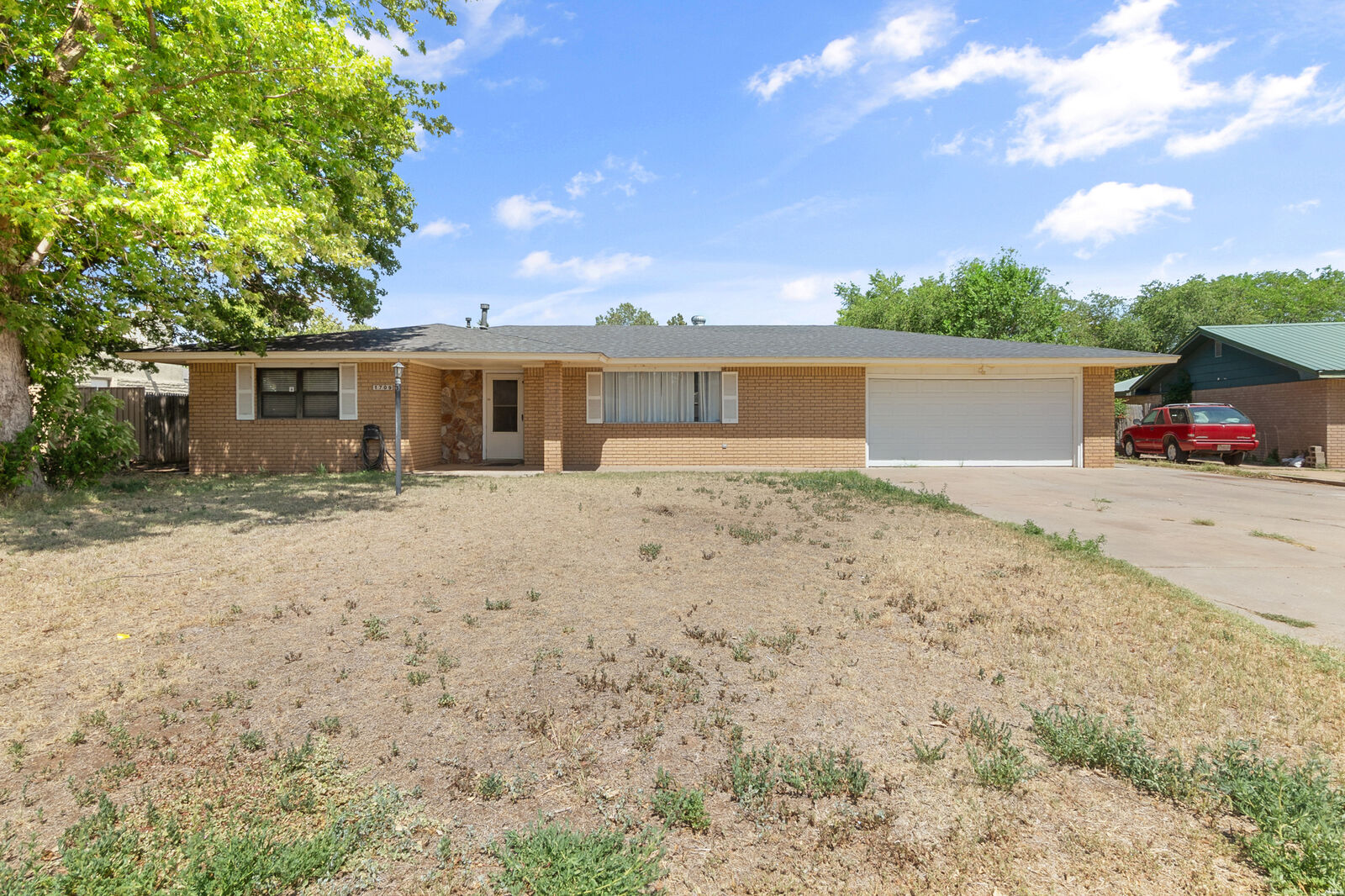 Property Photo: 1709 Fairway Ter NM 88101