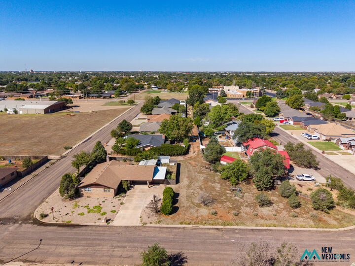 Property Photo:  2204 Howard Cowper Dr  NM 88101 