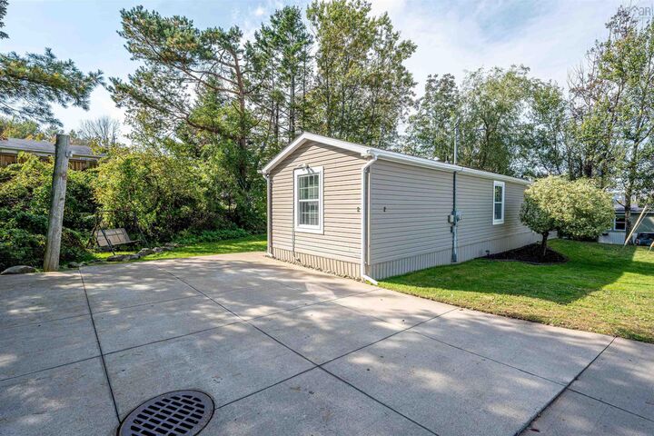 Property Photo: 2 Alan Street NS B4E 1C8
