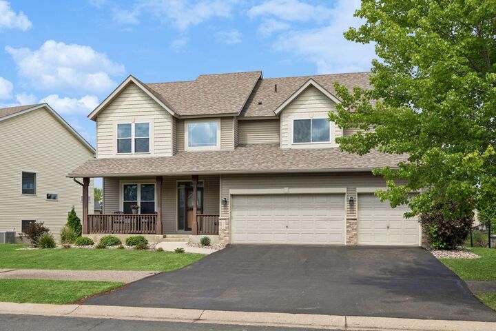 Property Photo: 18618 Dunbury Avenue MN 55024