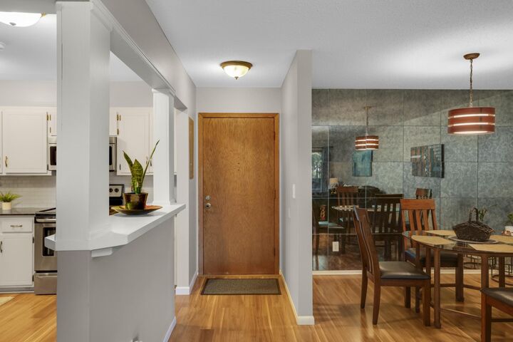 Property Photo:  705 E Burnsville Parkway 114  MN 55337 