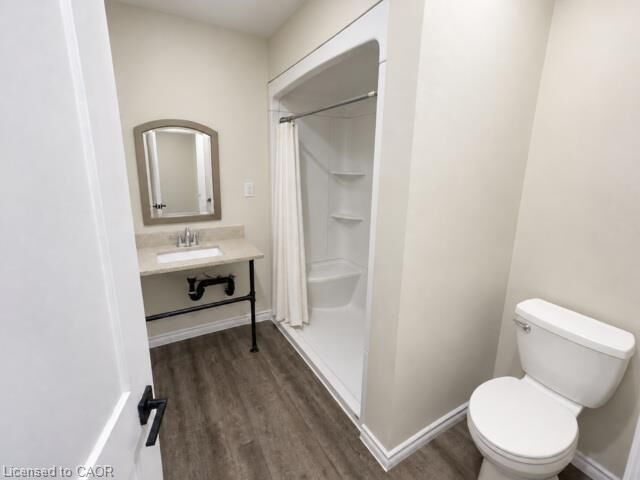 Property Photo:  92 Alfred Street Unit 2  ON N3S 5G2 