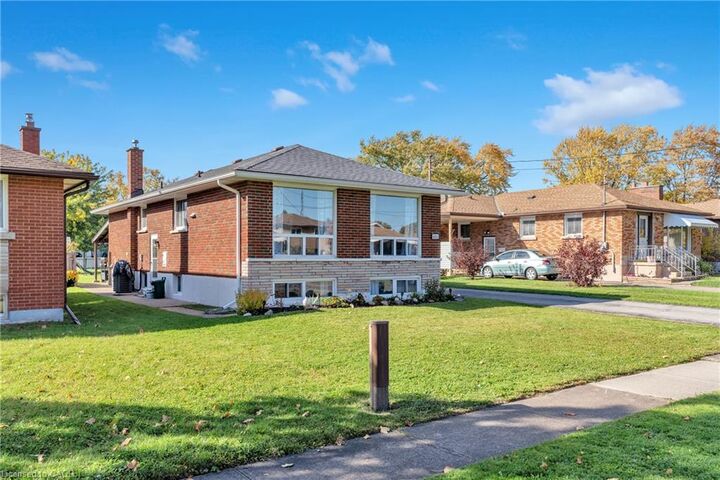 Property Photo:  6861 Hagar Avenue  ON L2G 5M6 