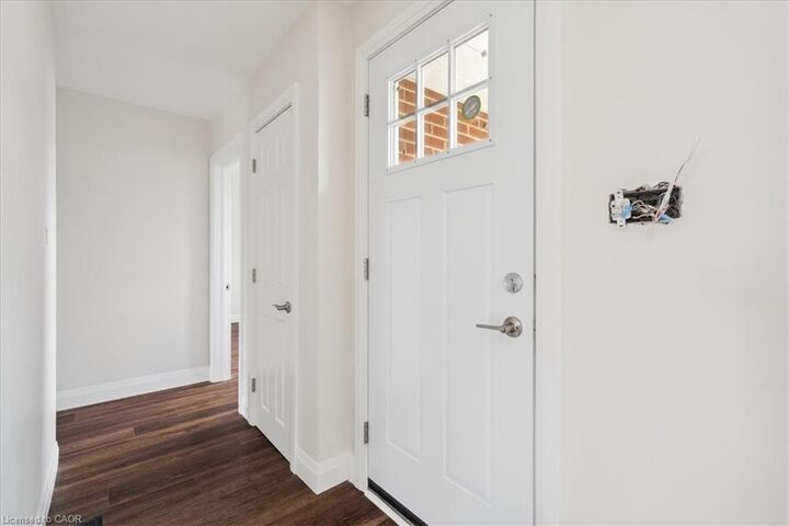 Property Photo:  79 Canterbury Avenue Upper  ON L8G 3S8 