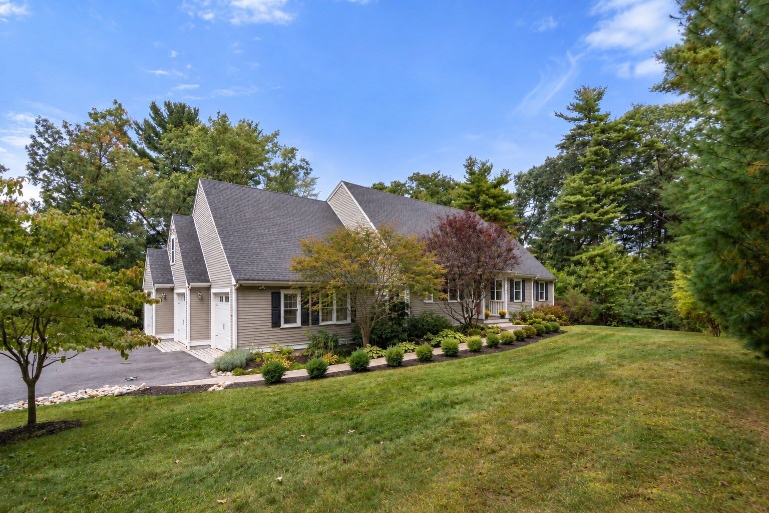 Property Photo: 22R Pilgrim Way MA 02032