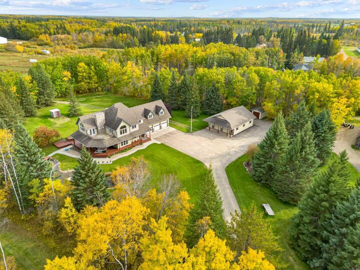 Property Photo:  101 Villa Drive  SK S0M 2K0 
