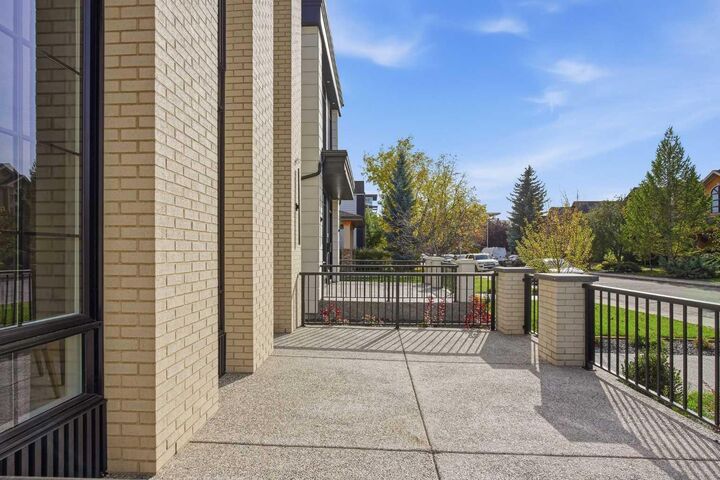 Property Photo:  224 18A Street NW  AB T2N 2G9 