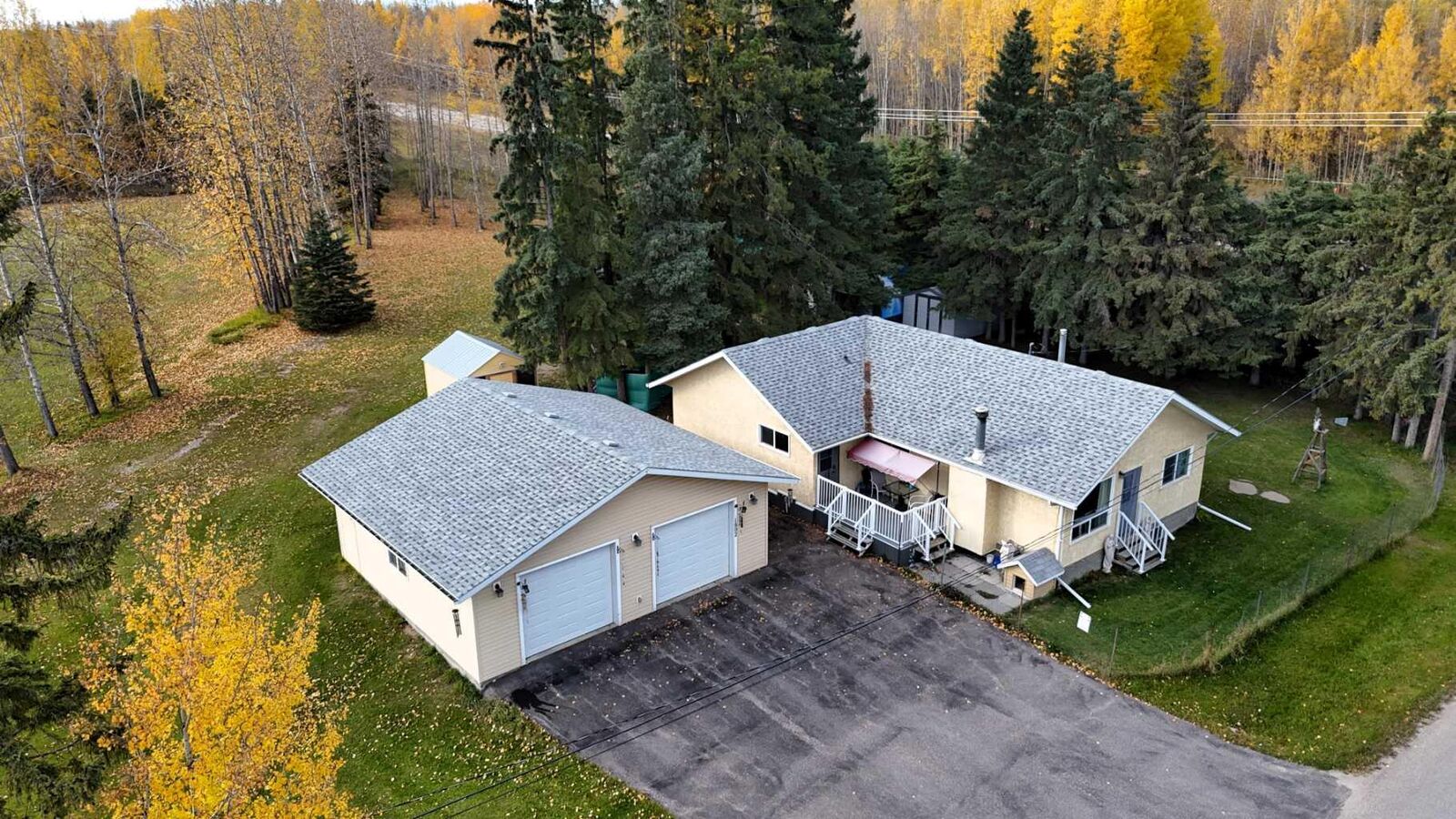 Property Photo:  1892 63 Street  AB T7E 1S5 