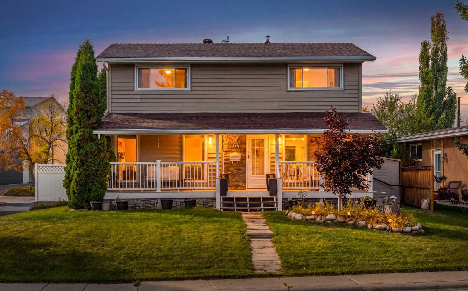 Property Photo:  404 Attica Drive SE  AB T2H 1P6 