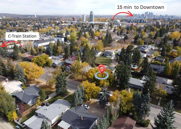 Property Photo:  1936 45 Street SW  AB T3E 3S7 