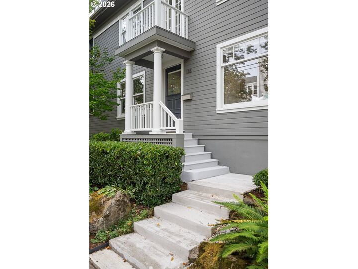 Property Photo: 138 NE 18th Ave OR 97232
