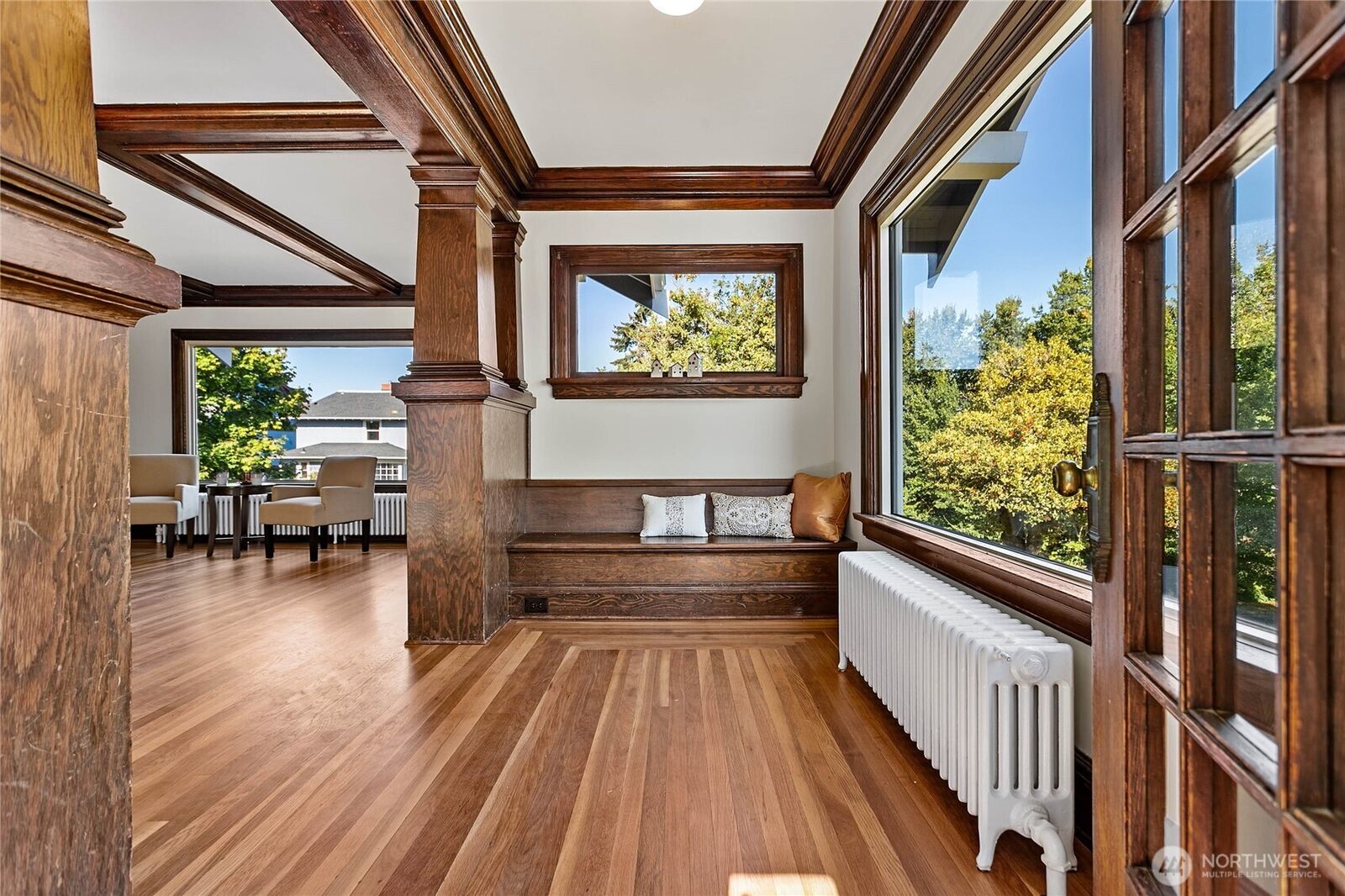 Property Photo:  800 E Laurel Street  WA 98225 