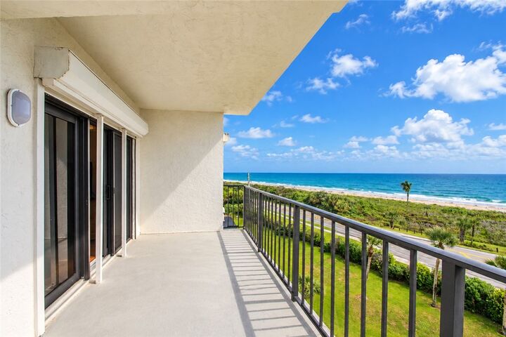 Property Photo:  5159 N Highway A1a Highway 615  FL 34949 