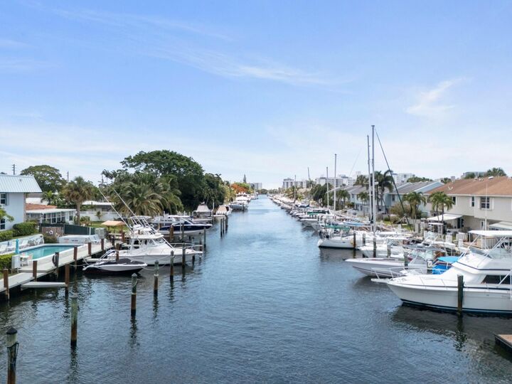 Property Photo:  2400 NE 16th Street 212  FL 33062 