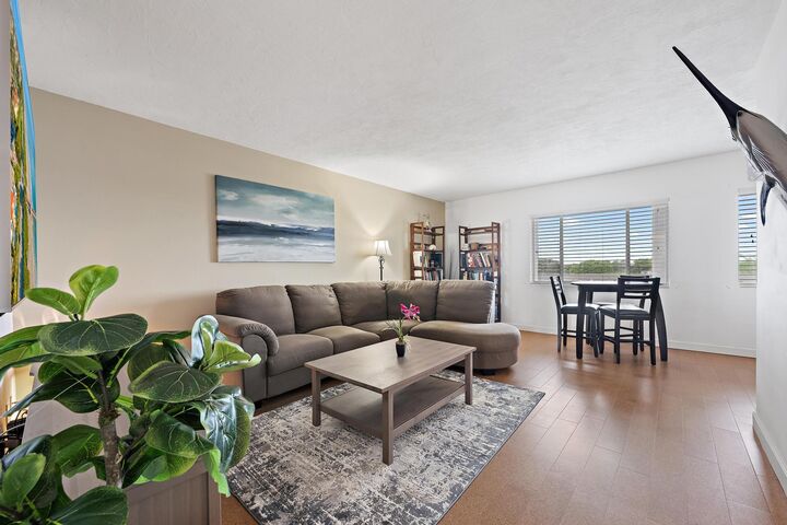 Property Photo: 2381 Sunset Avenue 306 FL 33461