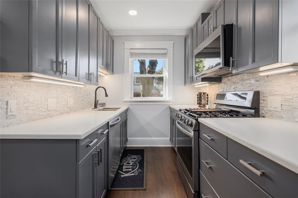 Property Photo:  122 Oriole Avenue  RI 02860 