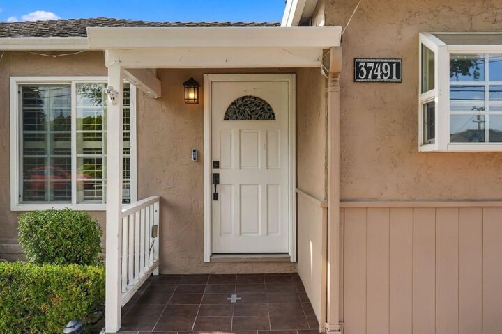 Property Photo:  37491 Willowood Drive  CA 94536 