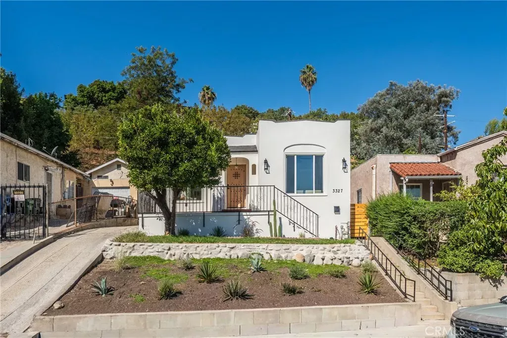 Property Photo:  3327 Minto Court  CA 90032 