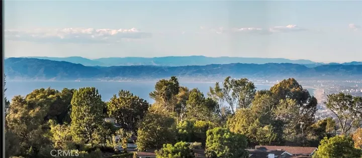 Property Photo:  12 Georgeff Road  CA 90274 