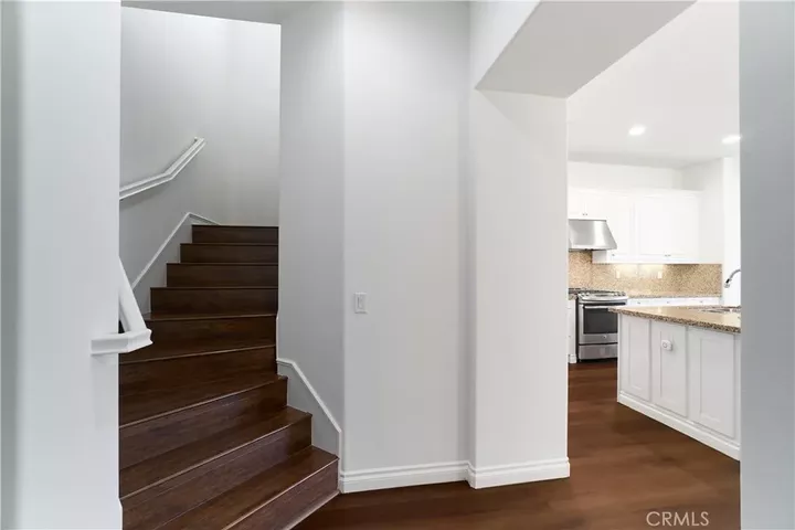 Property Photo:  350 Catalina  CA 92821 