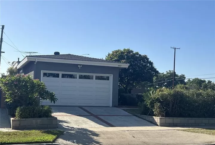 Property Photo: 5557 Canehill Avenue CA 90713