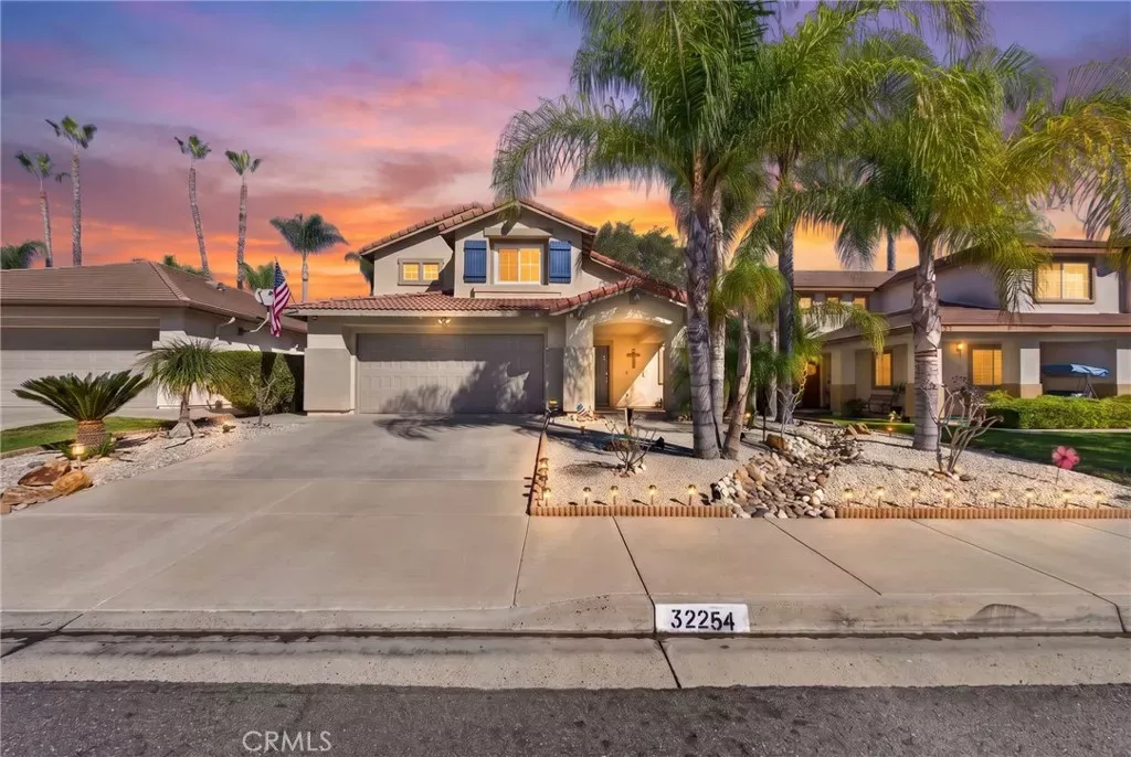 Property Photo: 32254 Corte Illora CA 92592