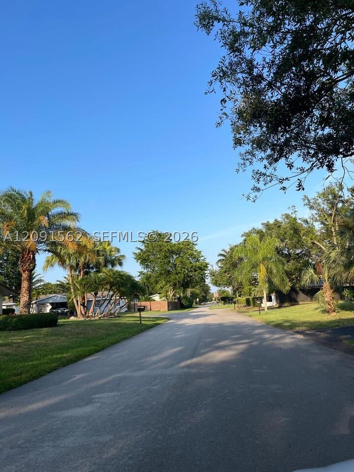 Property Photo: 14800 SW 94th Ave 1 FL 33176
