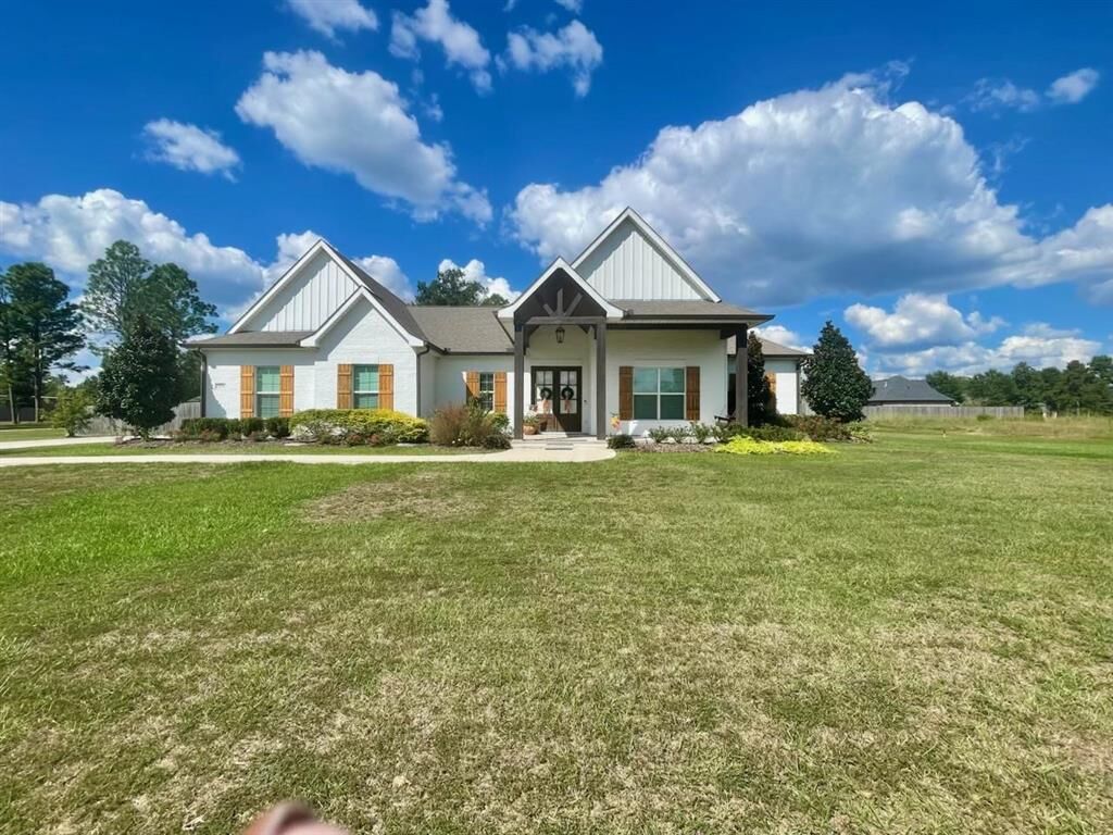 Property Photo:  474 La McFatter Road  LA 70657 