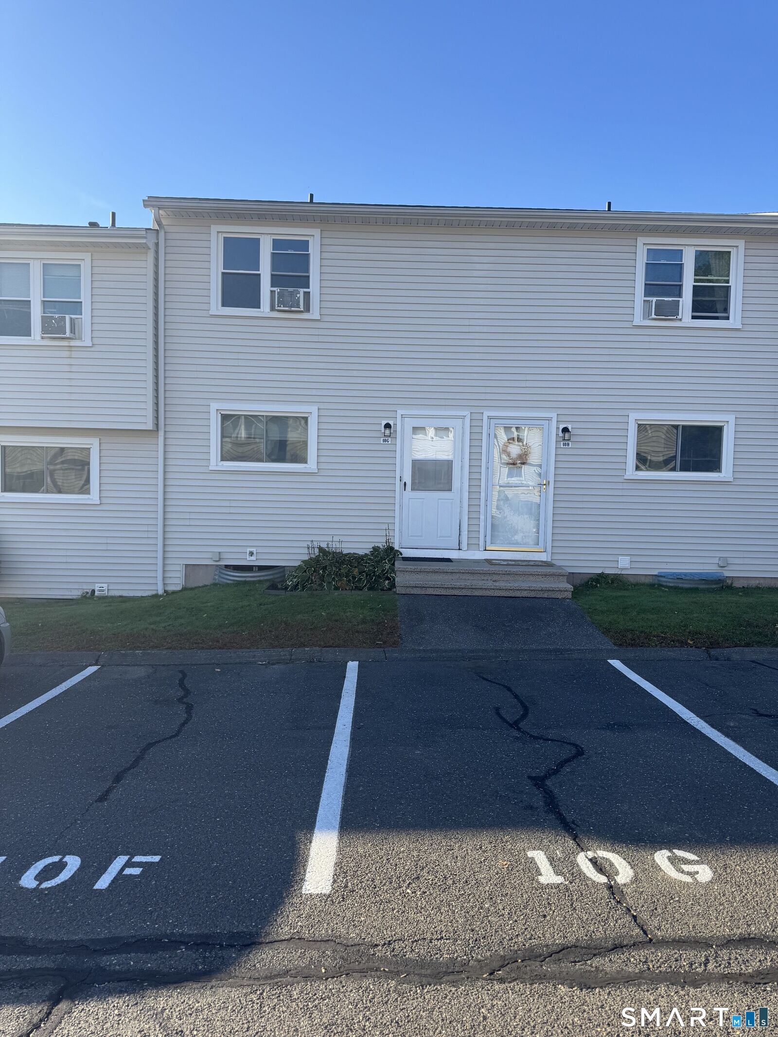 Property Photo: 1081 New Haven Road 10G CT 06770
