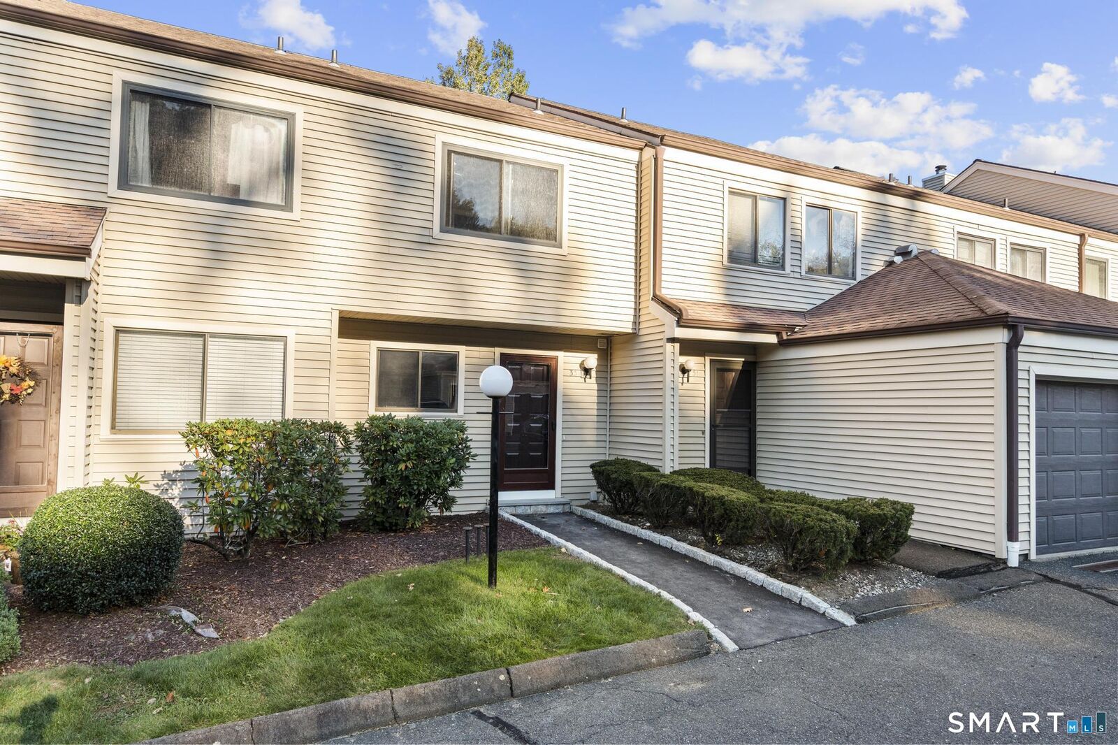 Property Photo:  33 Deer Run 33  CT 06801 
