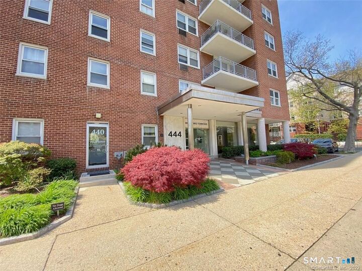Property Photo: 444 Bedford Street 7M CT 06901