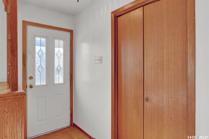 Property Photo:  98 Alport Crescent  SK S4R 7Y6 