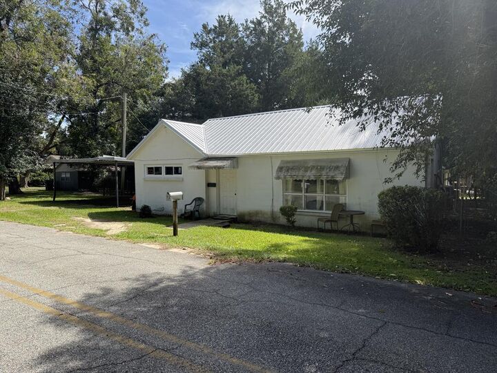Property Photo:  109/112 Glynn Ave./Atlantic Ave.  GA 31750 