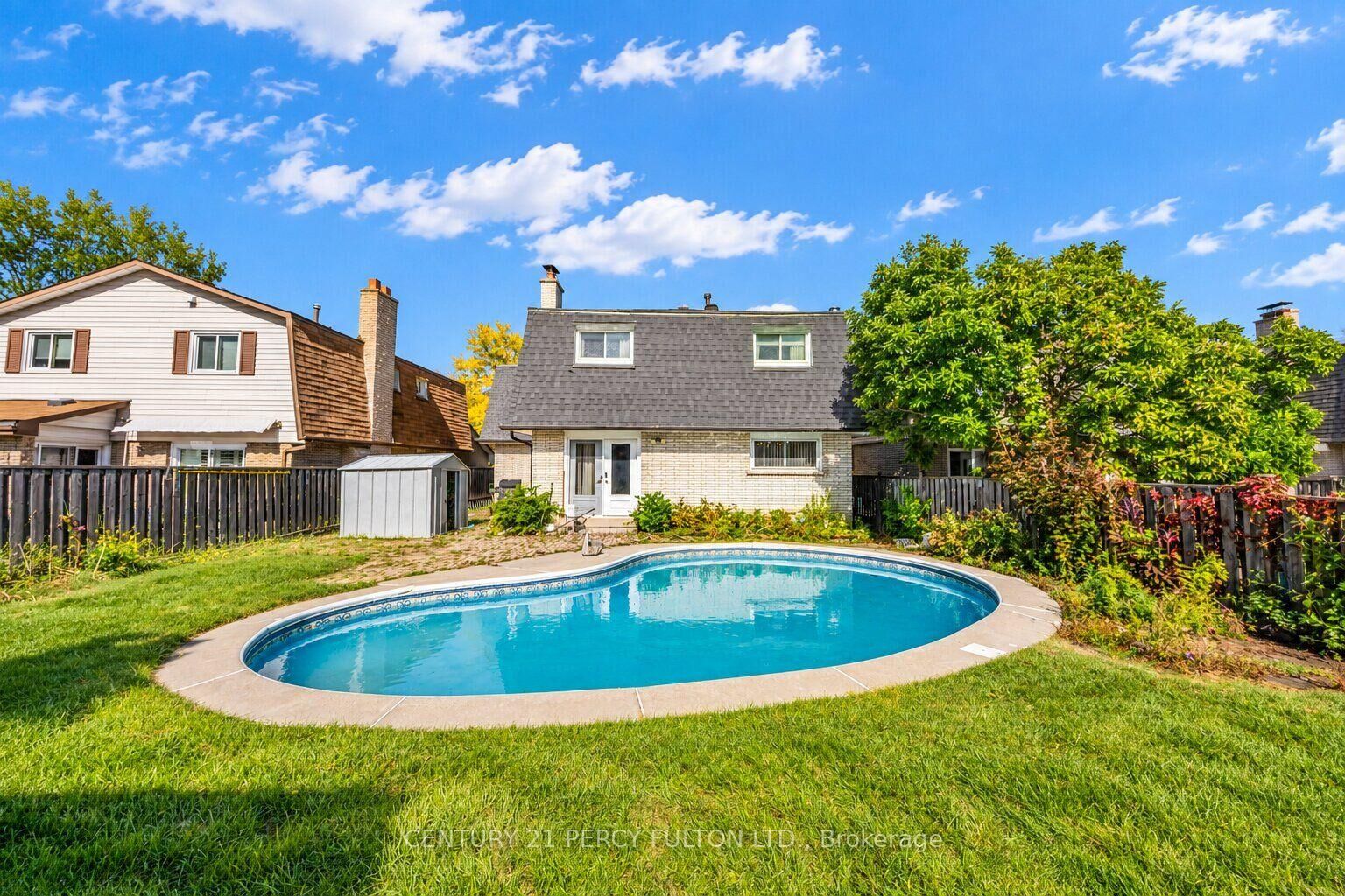 Property Photo:  705 Edgewood Road  ON L1V 2Z5 