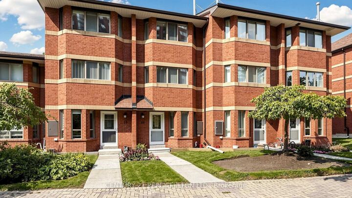 Property Photo: 2472 Eglinton Avenue E Th26 ON M1K 5J9