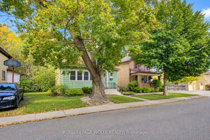 Property Photo: 4 James Street ON N3B 1L5