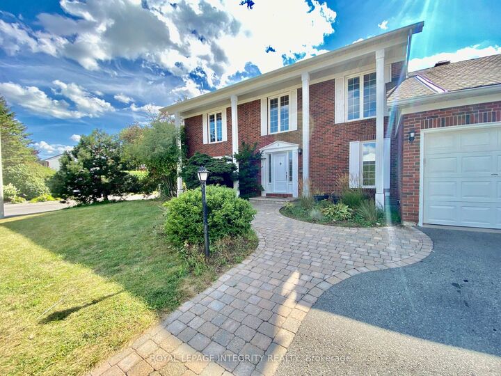 Property Photo:  2 Tunbridge Court  ON K2E 7J8 
