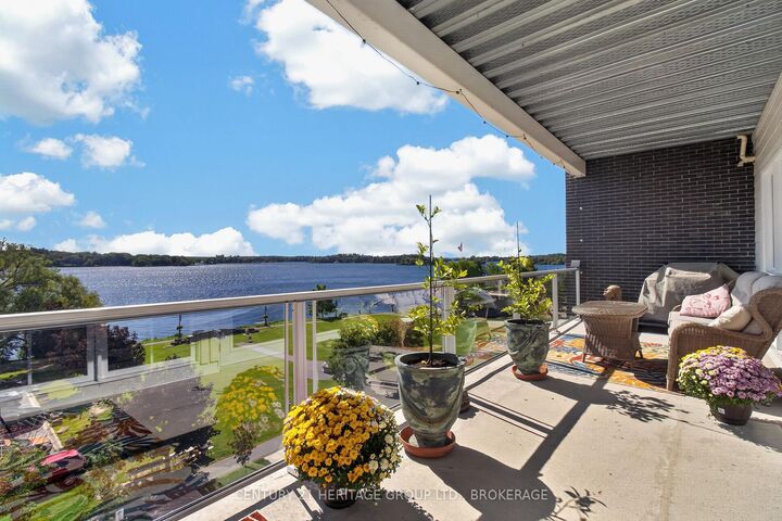 Property Photo:  130 Water Street 409  ON K7G 0A8 