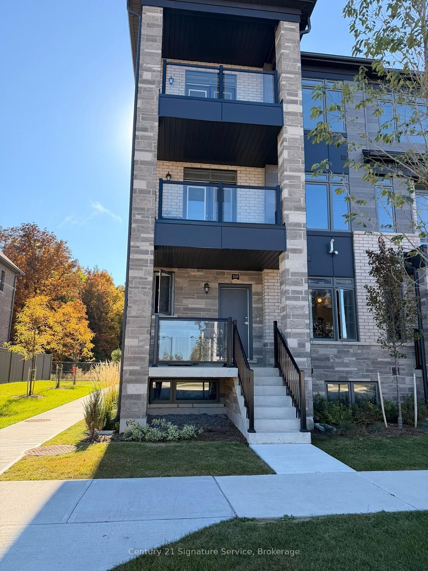 Property Photo: 168 Petch Avenue ON L7C 1Z9