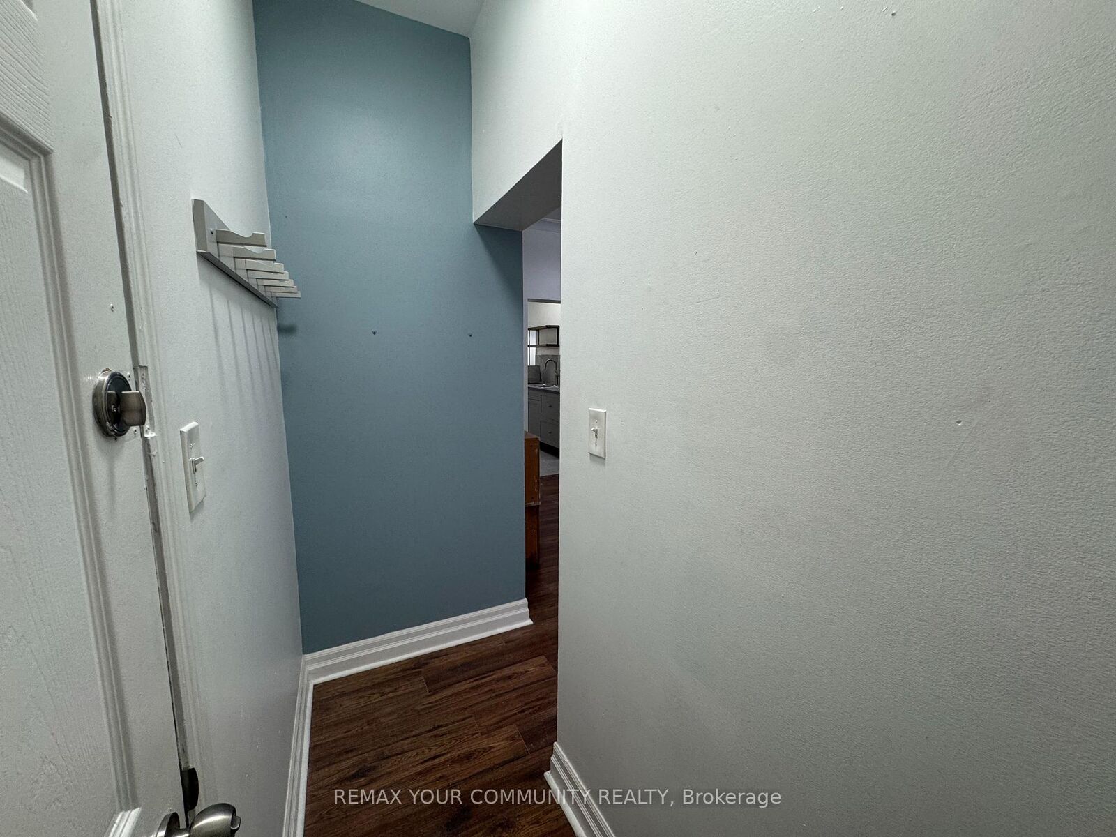 Property Photo:  358 Main Street W #1  ON L8P 1K2 