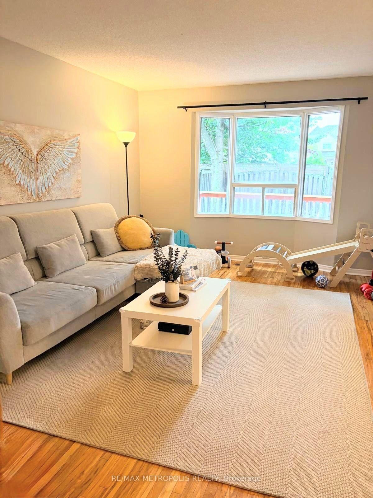 Property Photo: 85 Barnes Drive Main ON L1S 5E7