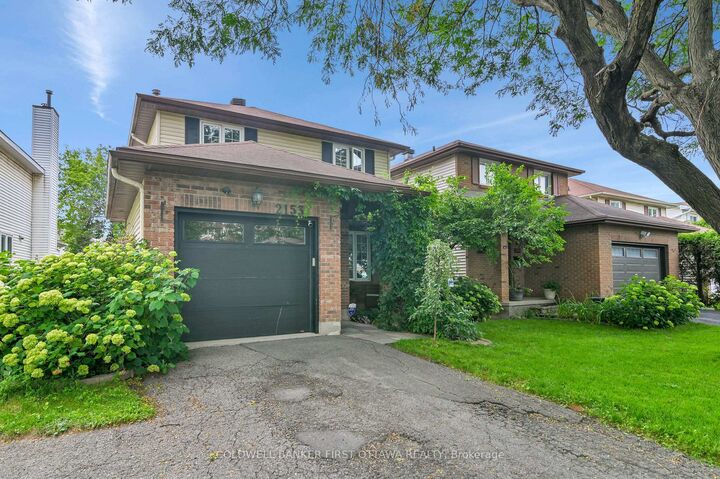 Property Photo:  2153 East Acres Road  ON K1J 9A6 