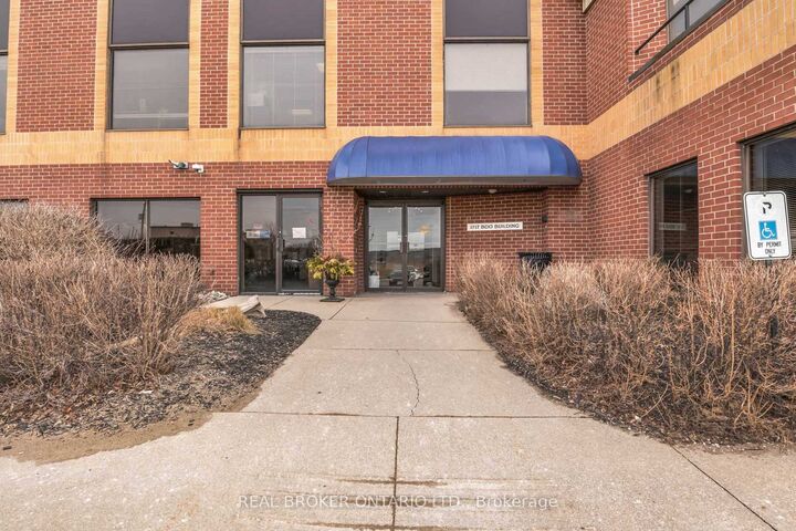 Property Photo:  1717 2nd Avenue E 505  ON N4K 6V4 